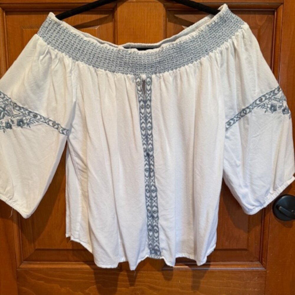 BOHOME Collection, Womens Medium, Off Shoulder Boho Crop Top